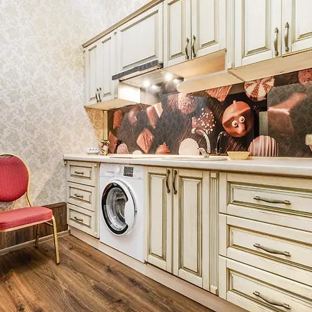 Deribasovskaya Suites 18 *